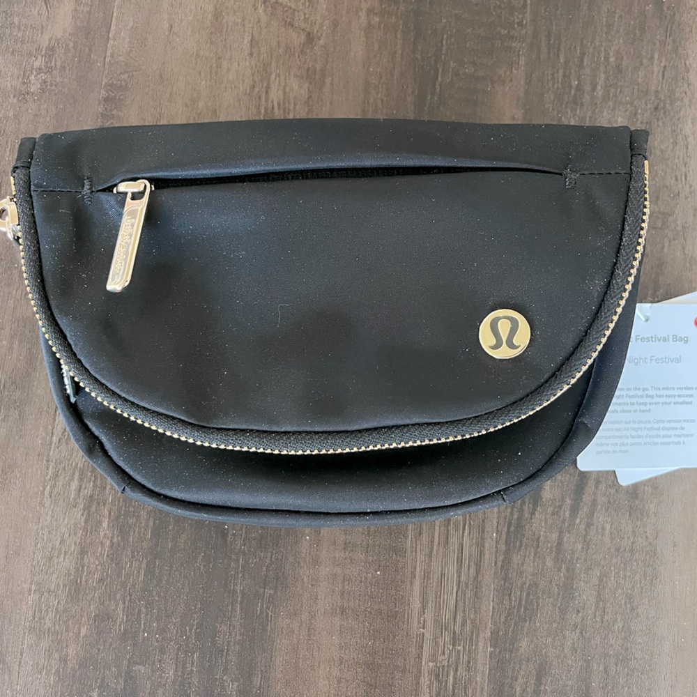 NWT lululemon cross body bag
